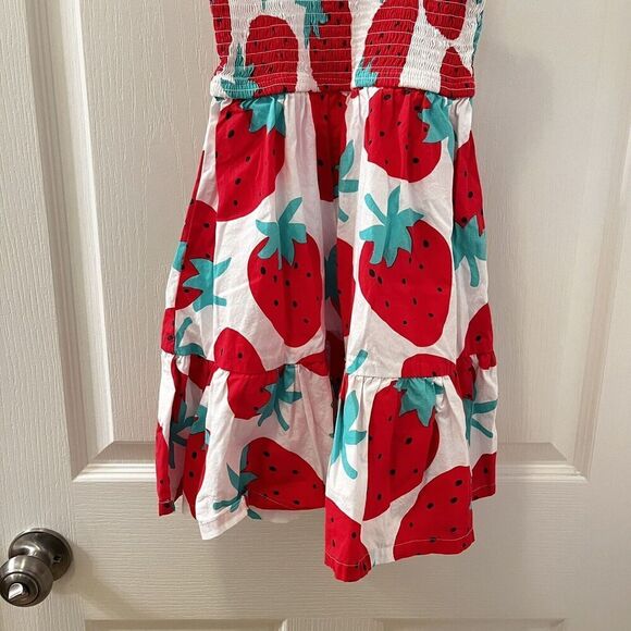FabKids Smocked Strawberry Dress Girls Size Small 6-7 - Picture 3 of 11